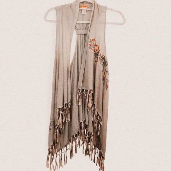 Vintage Boho Fringe Floral Embroidered Vest – Asymmetrical Layering Piece (Sz L) - Picture 1 of 7